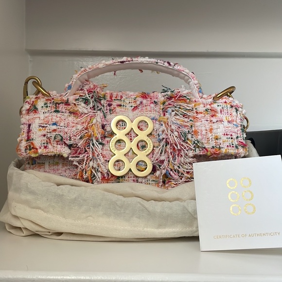 Kooreloo Petit Basset Fringe Tweed Crossbody Bag - Pink - Picture 1 of 2